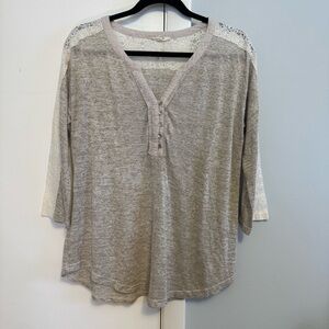 Mystree Heather Gray Lace-Accent Button Down Shirt